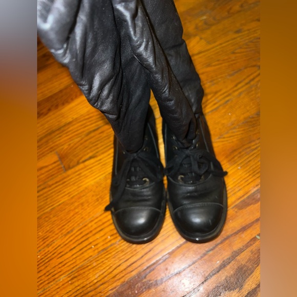Authentic Chanel boots - Picture 1 of 6